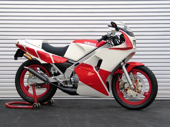 YAMAHA TZR250パーツ再販のお知らせ