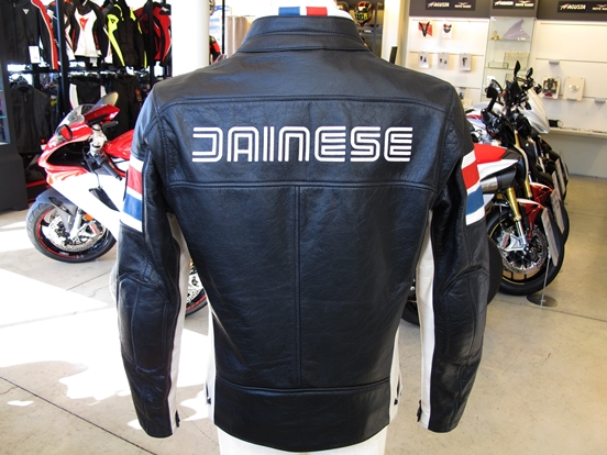 HF D1 LEATHER JACKET のご紹介｜新着情報｜MVアグスタ(MV