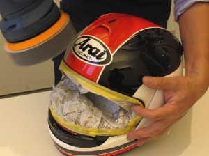ヘルメットにもガラスコーティング