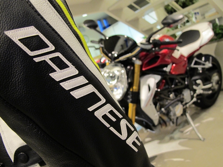ASSEN LEATHER JACKET のご紹介