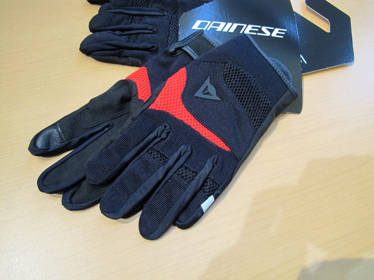 DAINESEメッシュグローブ入荷しました