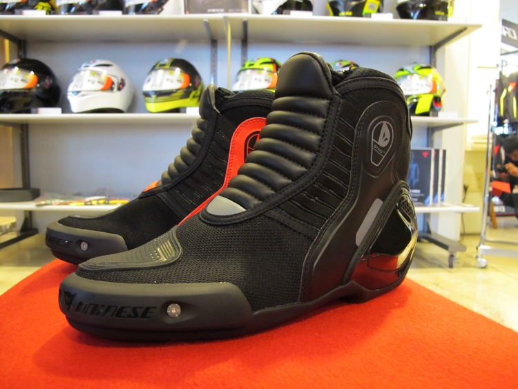 DYNO D1 SHOES のご紹介