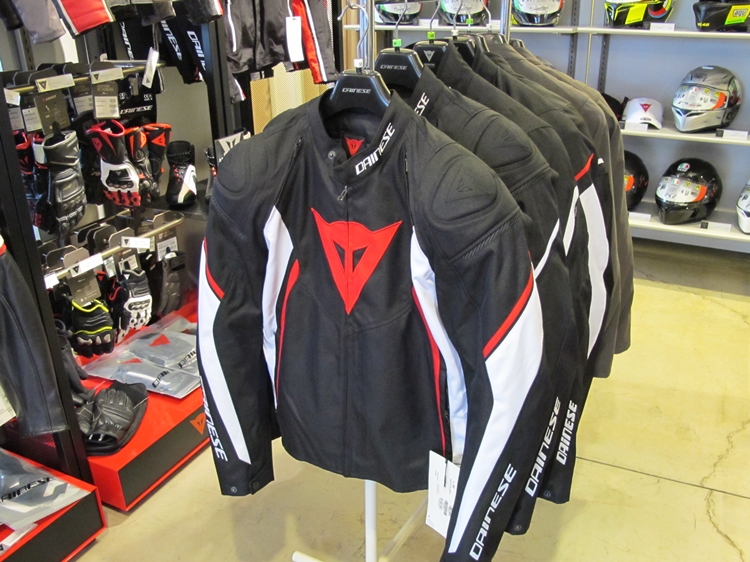 DAINESE 秋冬モデル入荷です。