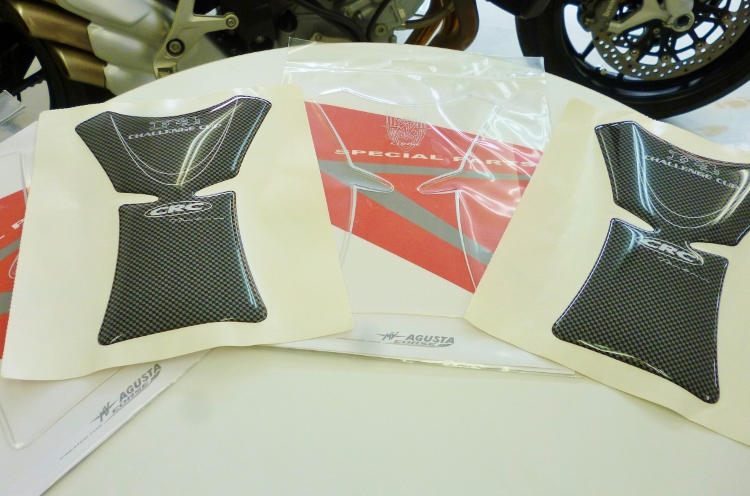 【静岡店】『Ｆ4 CHALLENGE CUP』 フューエルタンクプロテクター入荷