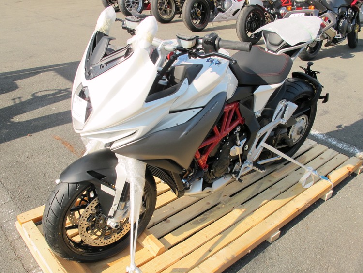 MV AGUSTA TURISMO VELOCE LUSSO 入荷