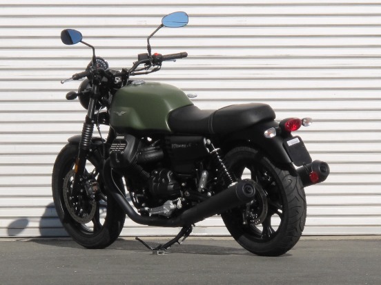 MOTO GUZZI V7ⅢSTONE 入荷！