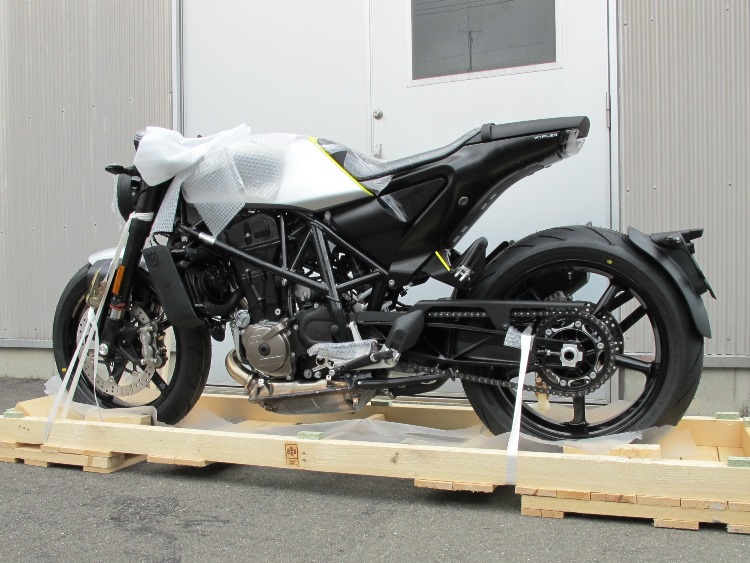 HUSQVARNA VITPILEN701 入荷