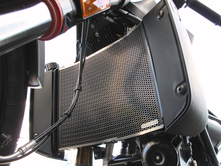 HUSQVARNA VITPILEN701用ラジエターガード製作中！