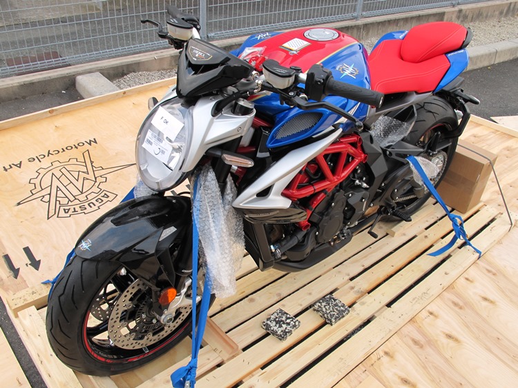 MV AGUSTA BRUTALE800RR AMERICA 入荷