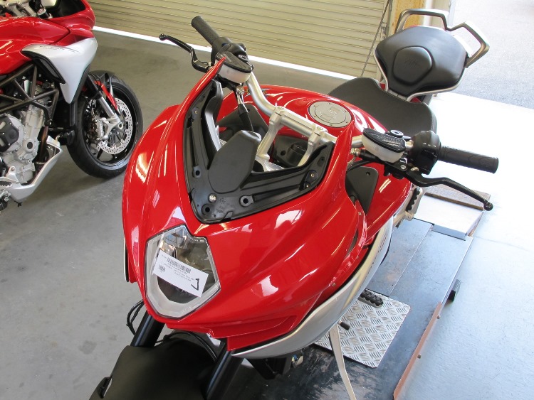 MV AGUSTA TURISMO VELOCE 試乗車準備中です